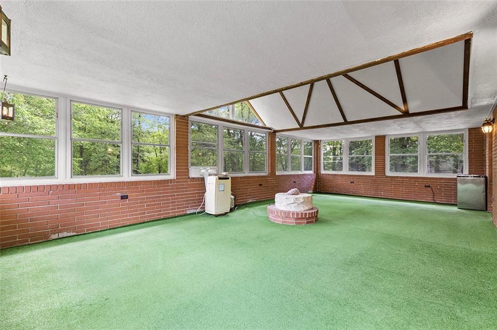 136 Whippoorwill Road Burgettstown, PA 15021 - Photo 12 of 35 Gallery Image 12