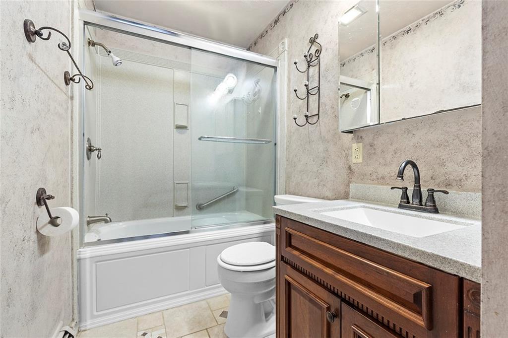 136 Whippoorwill Road Burgettstown, PA 15021 - Photo 15 of 35 Gallery Image 15
