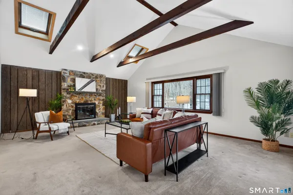 $679,900 | 1 Dunsinane Road, Brookfield, CT 06804