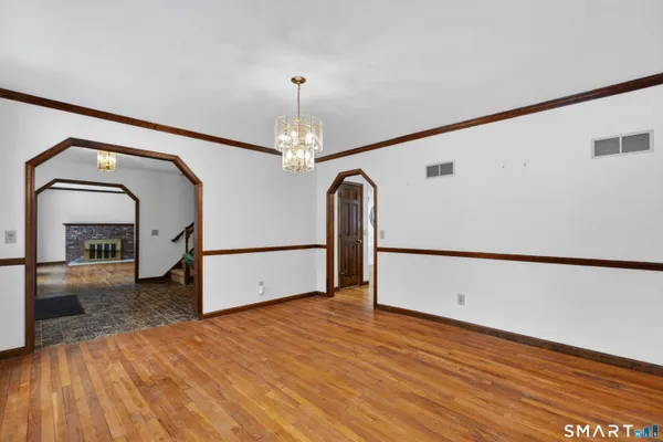 $679,900 | 1 Dunsinane Road, Brookfield, CT 06804