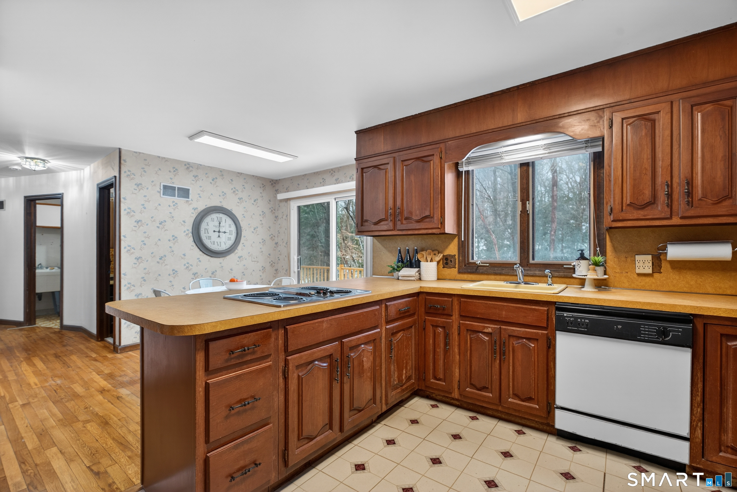 1 Dunsinane Road Brookfield, CT 06804 - Photo 9 of 39