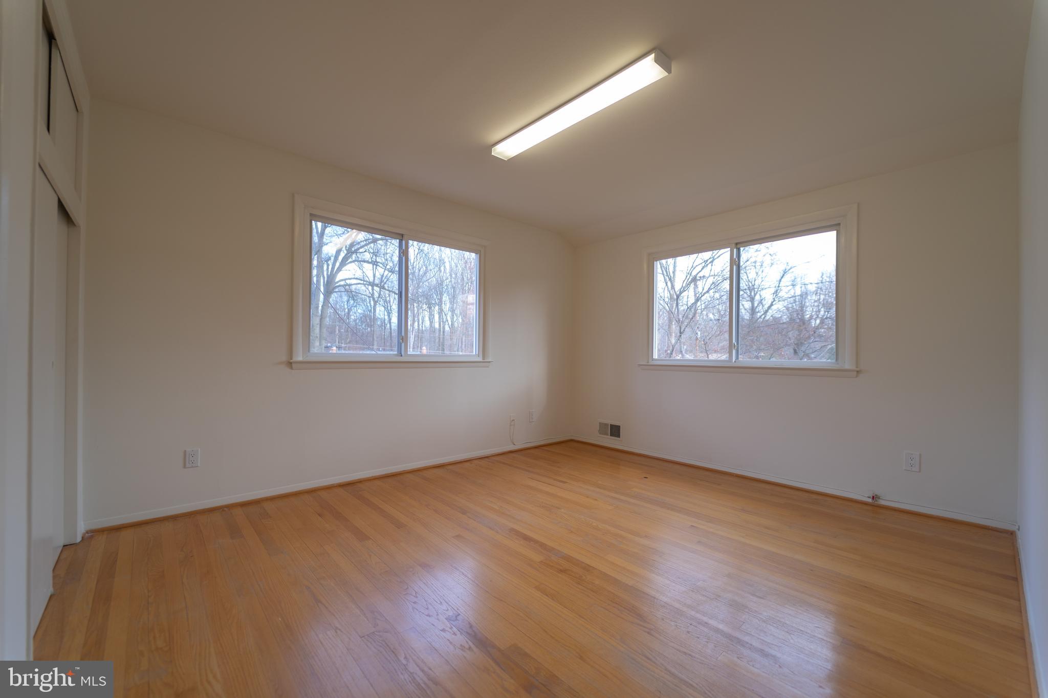7902 Slidell Lane Springfield, VA 22151 - Photo 7 of 17 Gallery Image 7