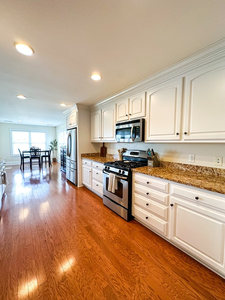 2285 Beachforest Drive Sumter, SC 29153 - Photo 10 of 34