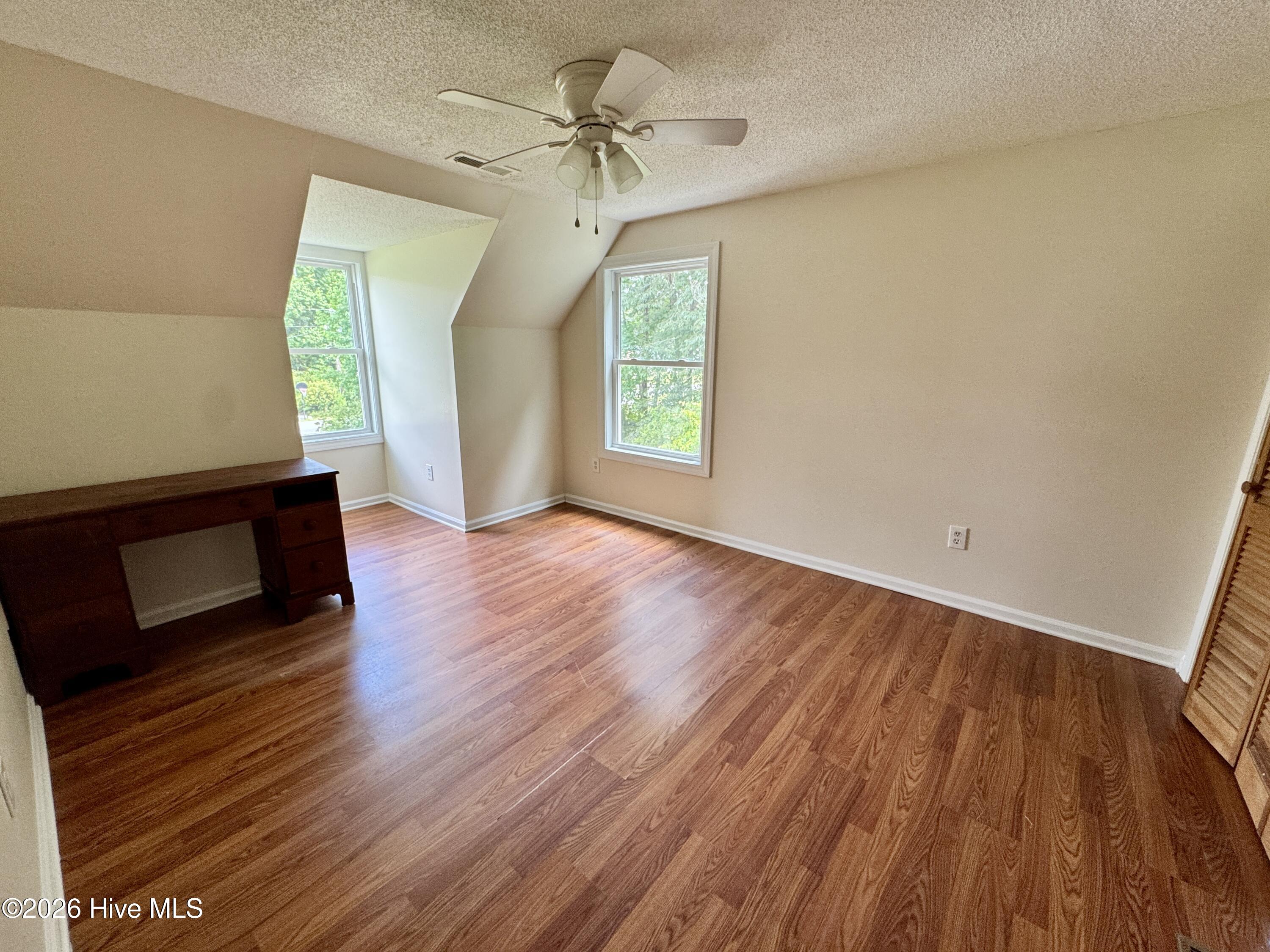 133 Riverside Drive Beaufort, NC 28516 - Photo 12 of 29 Bedroom Upstairs