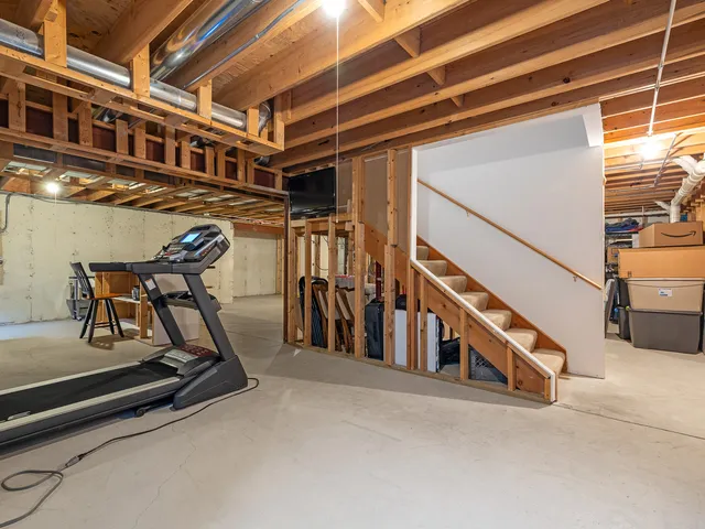 a view of an outdoor space