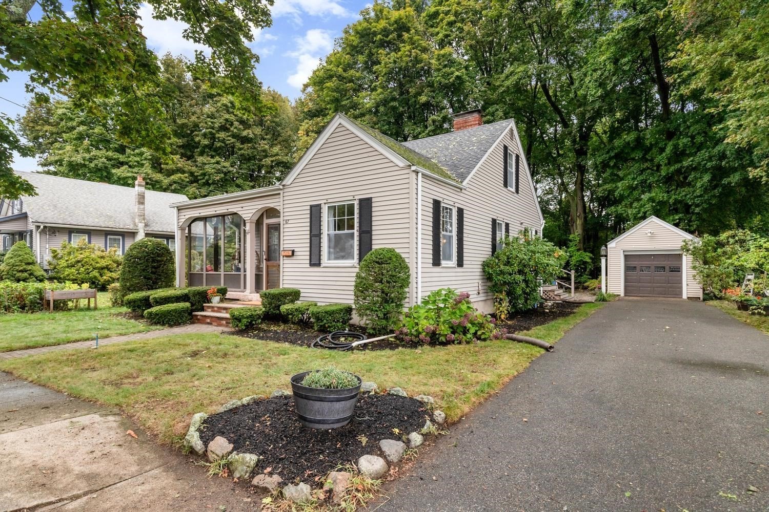 67 Ellsworth Road Peabody, MA 01960 - Photo 3 of 32 Gallery Image 3
