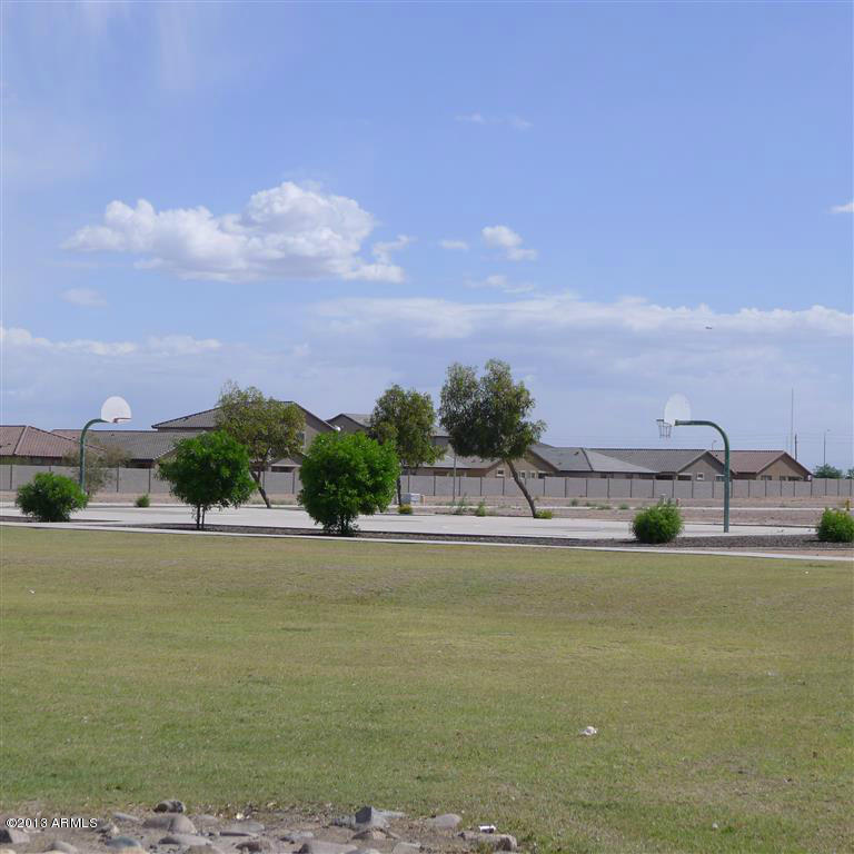 2828 West Pecan Road Phoenix, AZ 85041 - Photo 8 of 9 Basketball Court