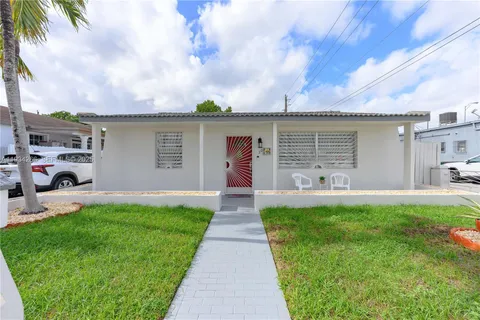$800,000 | 30 Southwest 57th Court, Miami, FL 33144