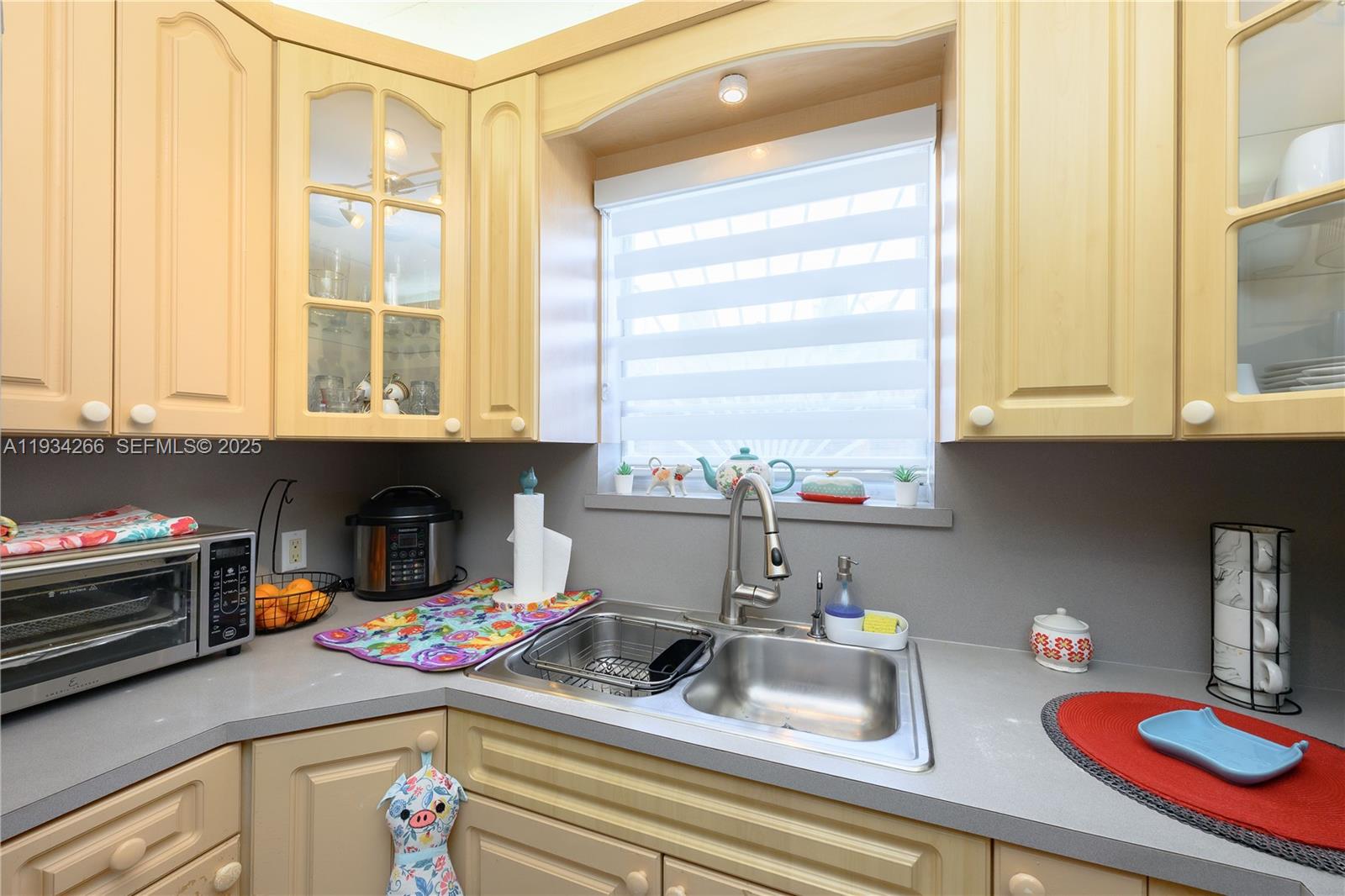 30 Southwest 57th Court Miami, FL 33144 - Photo 14 of 45