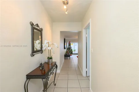 $800,000 | 30 Southwest 57th Court, Miami, FL 33144