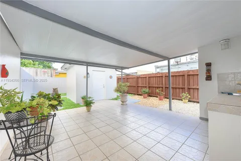 $800,000 | 30 Southwest 57th Court, Miami, FL 33144