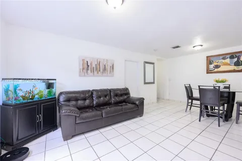 $800,000 | 30 Southwest 57th Court, Miami, FL 33144