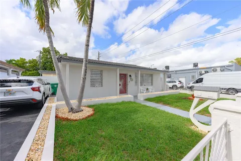 $800,000 | 30 Southwest 57th Court, Miami, FL 33144