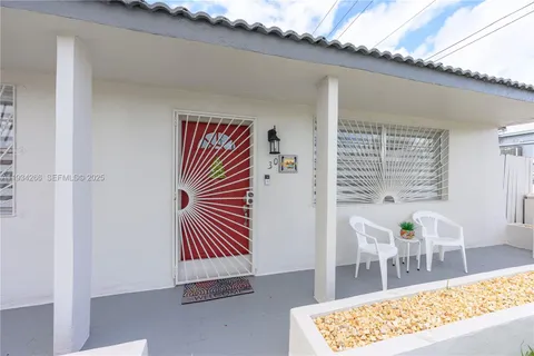 $800,000 | 30 Southwest 57th Court, Miami, FL 33144