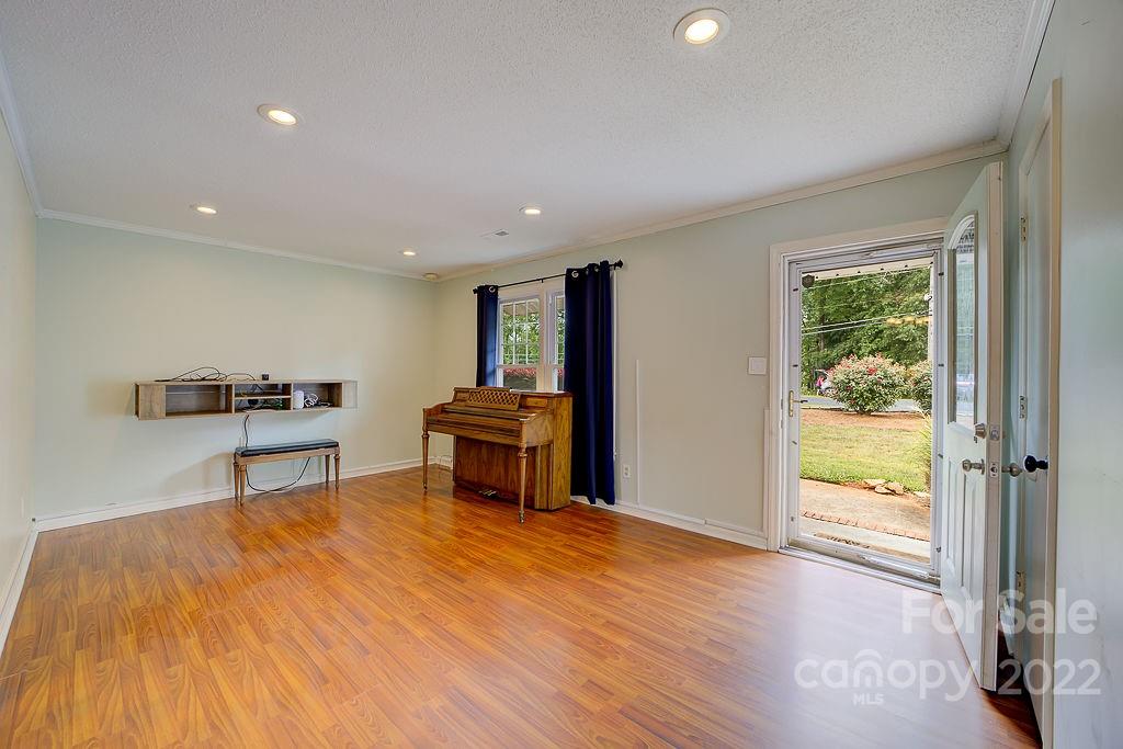 1509 Reid Harkey Road Matthews, NC 28105 - Photo 12 of 42 Gallery Image 12