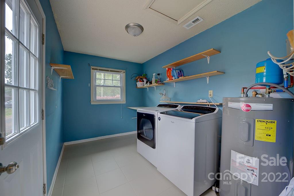 1509 Reid Harkey Road Matthews, NC 28105 - Photo 19 of 42 Gallery Image 19