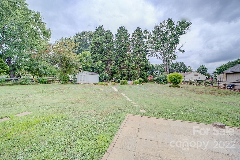 1509 Reid Harkey Road Matthews, NC 28105 - Photo 29 of 42 Gallery Image 29