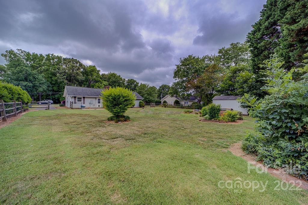 1509 Reid Harkey Road Matthews, NC 28105 - Photo 31 of 42 Gallery Image 31