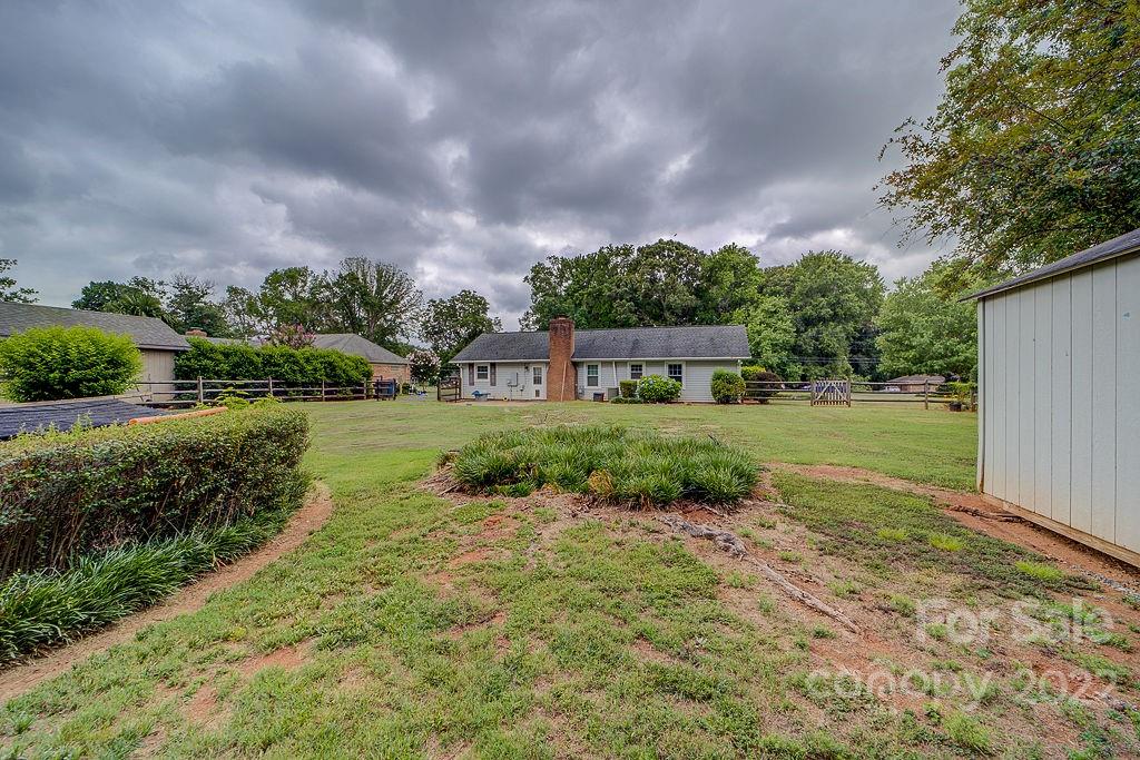 1509 Reid Harkey Road Matthews, NC 28105 - Photo 32 of 42 Gallery Image 32