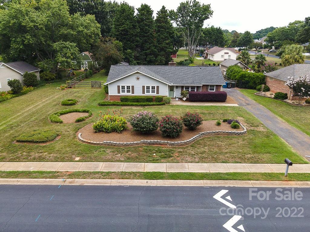 1509 Reid Harkey Road Matthews, NC 28105 - Photo 6 of 42 Gallery Image 6