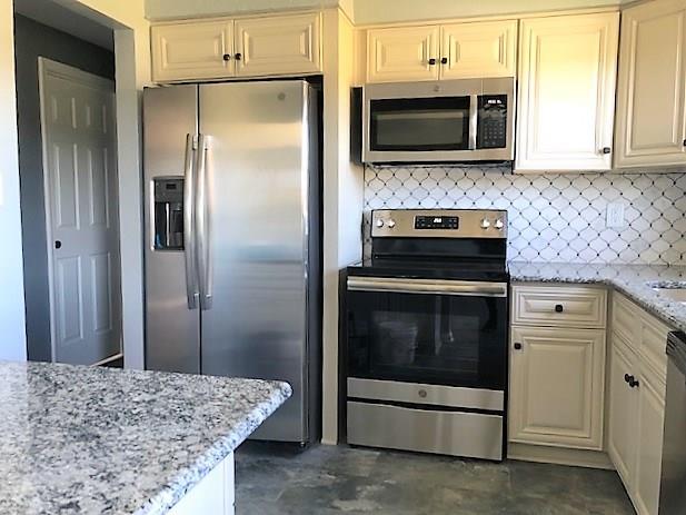 4204 Stratford Drive Irwin, PA 15642 - Photo 2 of 12