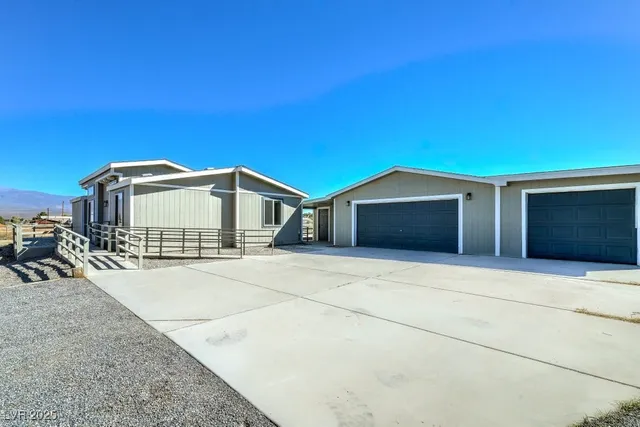 $364,900 | 2101 McMurray Drive, Pahrump, NV 89060