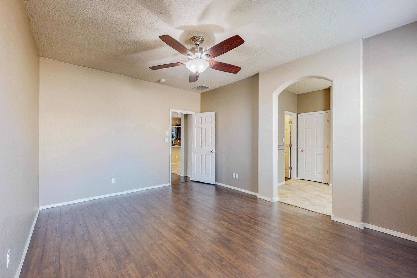 8323 Mock Heather Road Northwest Albuquerque, NM 87120 - Photo 27 of 39 Gallery Image 27