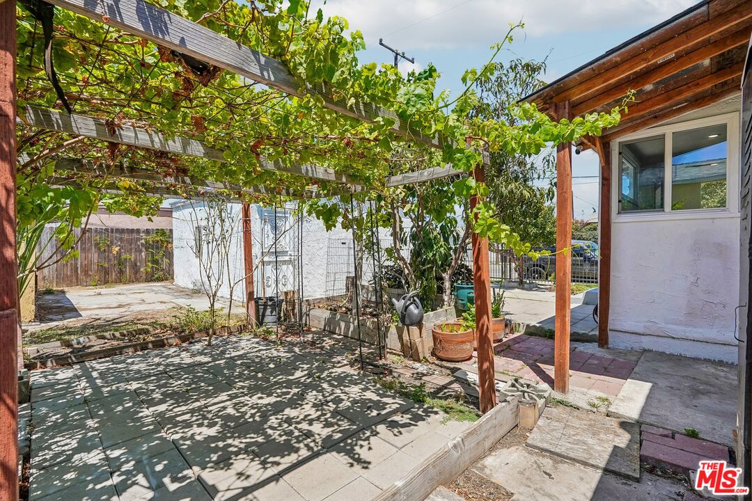 901 West Brazil Street Compton, CA 90220 - Photo 24 of 38 Gallery Image 24