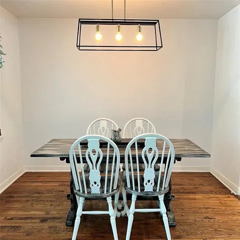 $2,100 | 2441 Falls Drive, Dallas, TX 75211