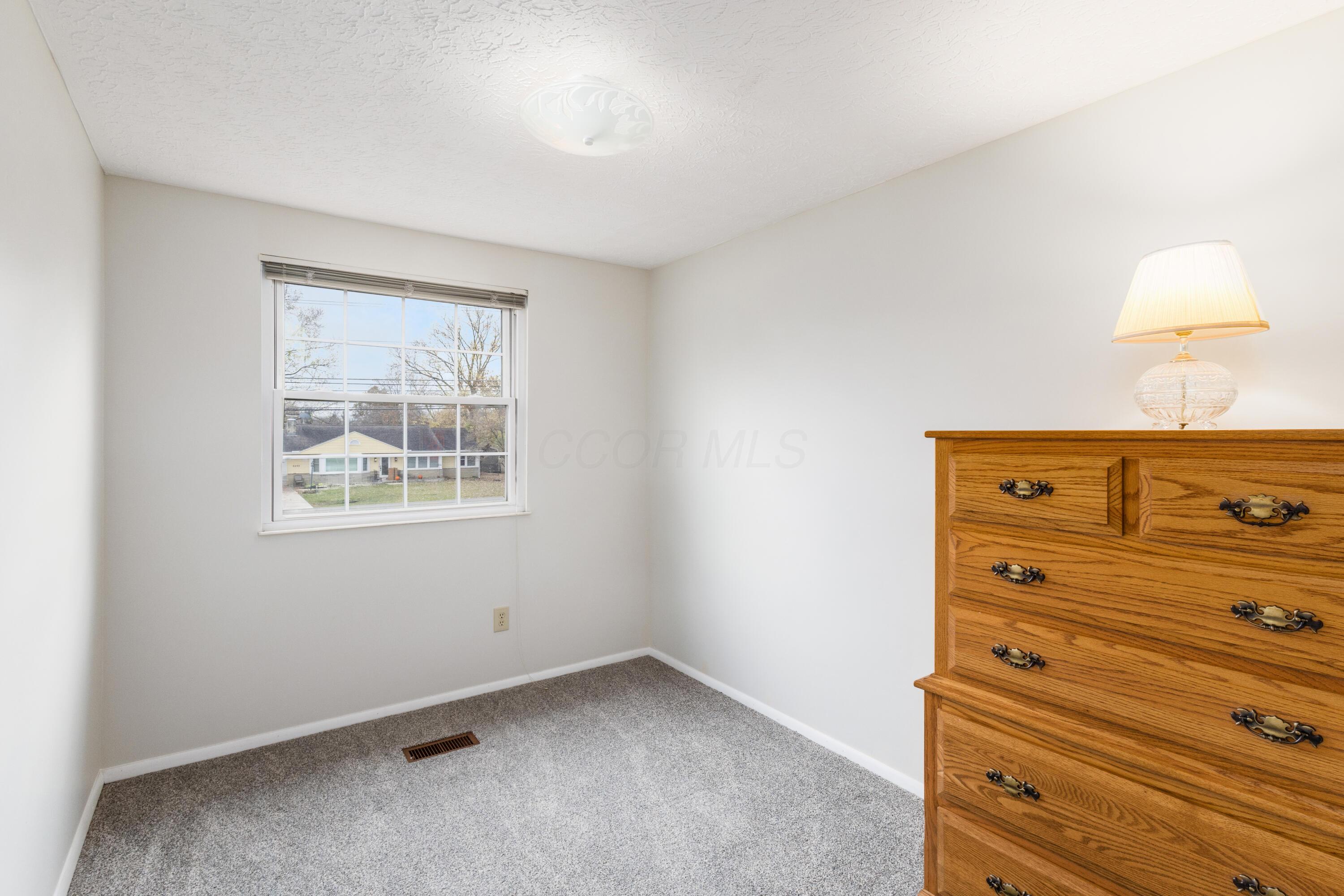 2248 Summit View Road Powell, OH 43065 - Photo 20 of 30 E_2248_Summit_View_Rd-040_1