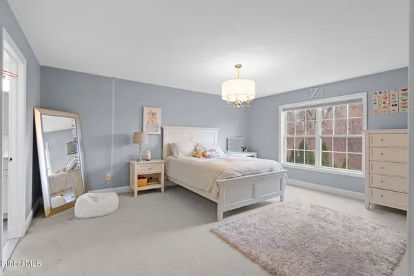 $585,000 | 2 Vista Court, Clifton Park, NY 12065