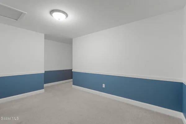 $585,000 | 2 Vista Court, Clifton Park, NY 12065