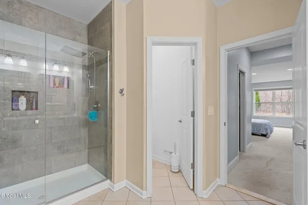 $585,000 | 2 Vista Court, Clifton Park, NY 12065