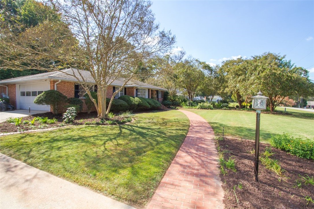 712 Timberlake Road Anderson, SC 29625 - Photo 3 of 35 Gallery Image 3