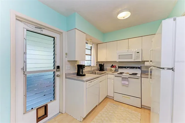 $925,000 | 401 Shore Road, Nokomis, FL 34275