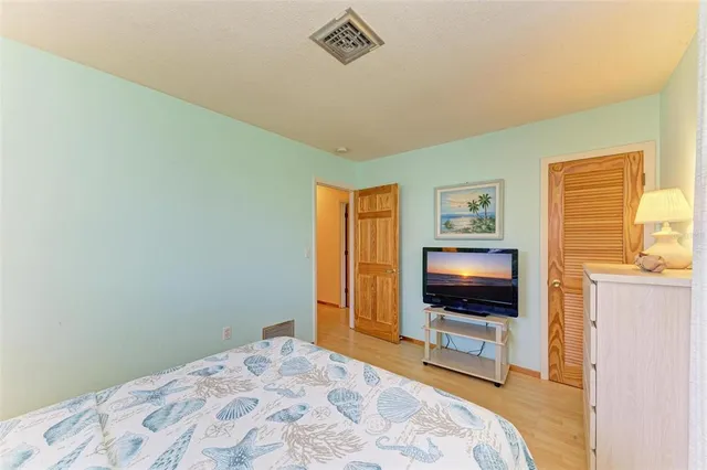 $925,000 | 401 Shore Road, Nokomis, FL 34275