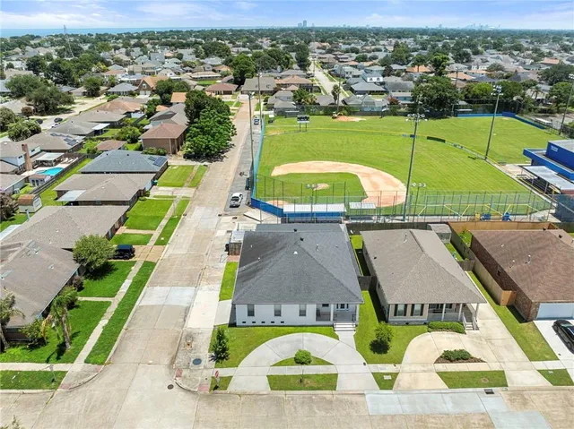 $450,000 | 114 Gelpi Avenue, Kenner, LA 70065