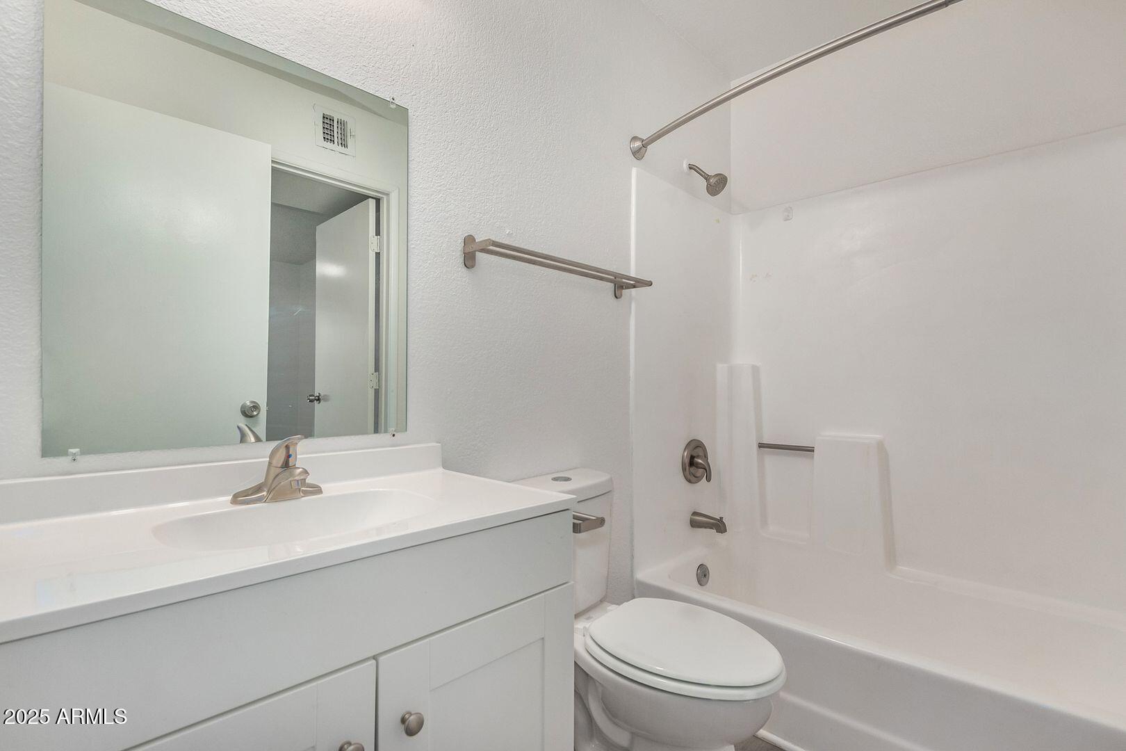 15427 North Jerry Street, Unit A1 Surprise, AZ 85378 - Photo 21 of 26 large-19