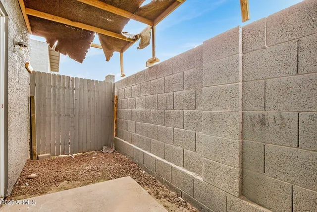 $1,350 | 15427 North Jerry Street, Unit A1, Surprise, AZ 85378