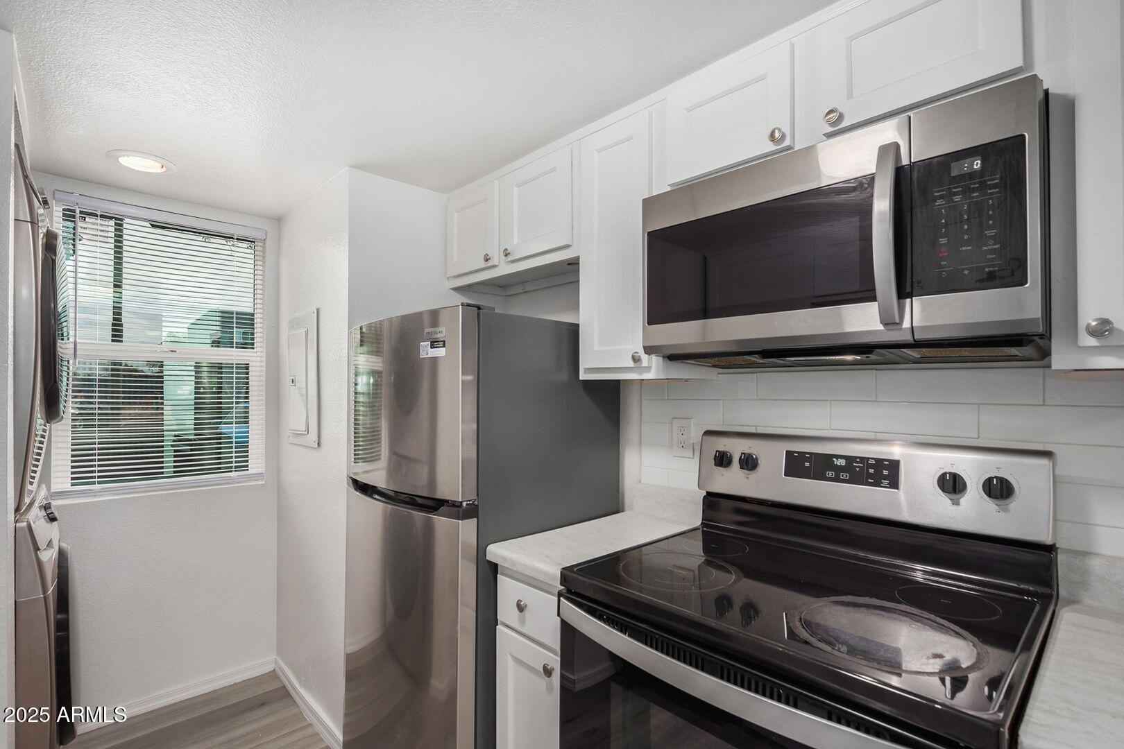 15427 North Jerry Street, Unit A1 Surprise, AZ 85378 - Photo 6 of 26 large-5