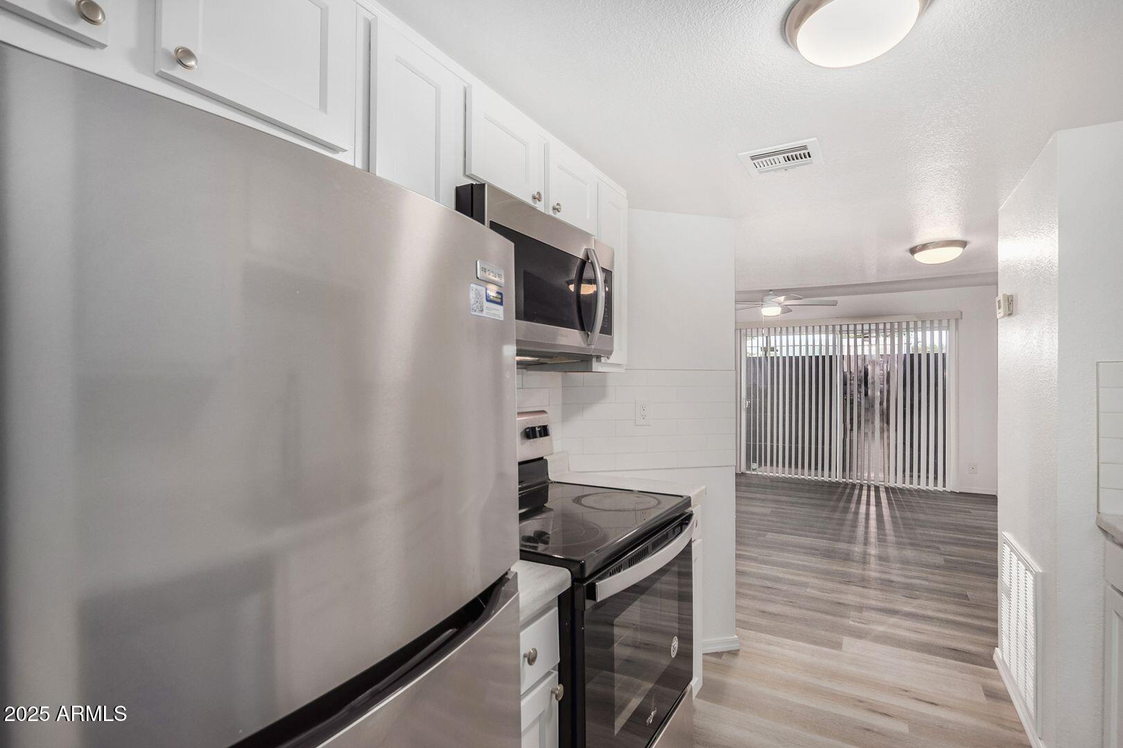 15427 North Jerry Street, Unit A1 Surprise, AZ 85378 - Photo 8 of 26 large-7