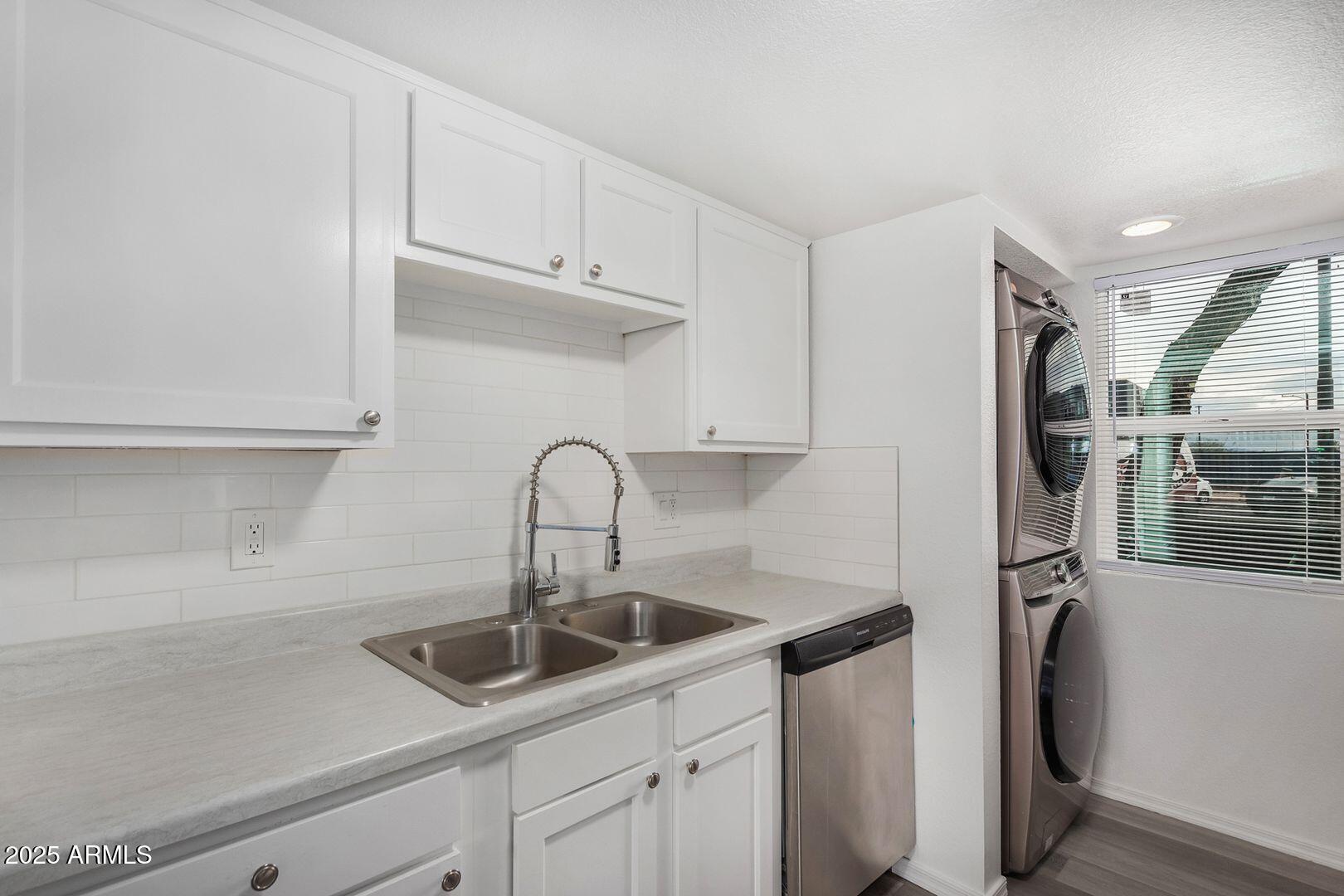 15427 North Jerry Street, Unit A1 Surprise, AZ 85378 - Photo 9 of 26 large-8