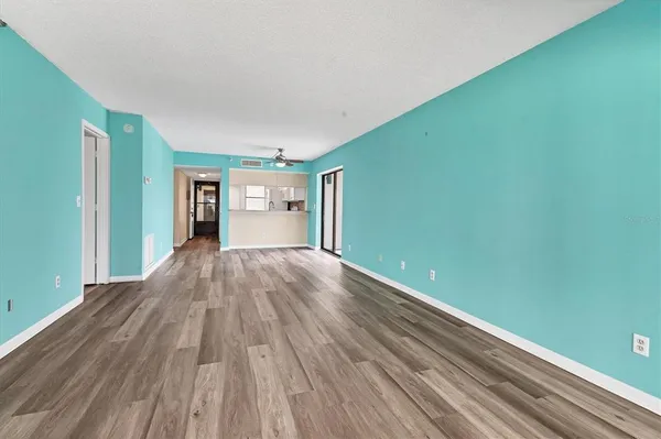 $340,000 | 1701 Beach Road, Unit 208, Englewood, FL 34223