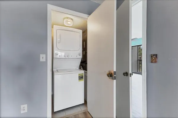 $340,000 | 1701 Beach Road, Unit 208, Englewood, FL 34223