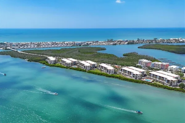 $340,000 | 1701 Beach Road, Unit 208, Englewood, FL 34223