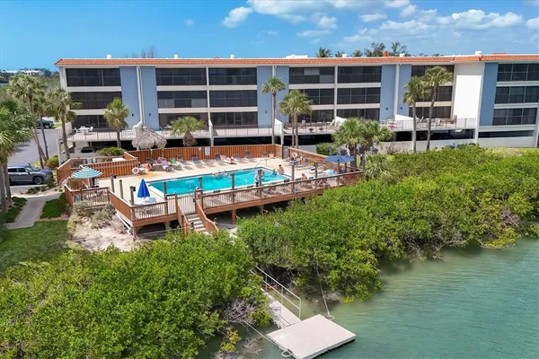 $340,000 | 1701 Beach Road, Unit 208, Englewood, FL 34223