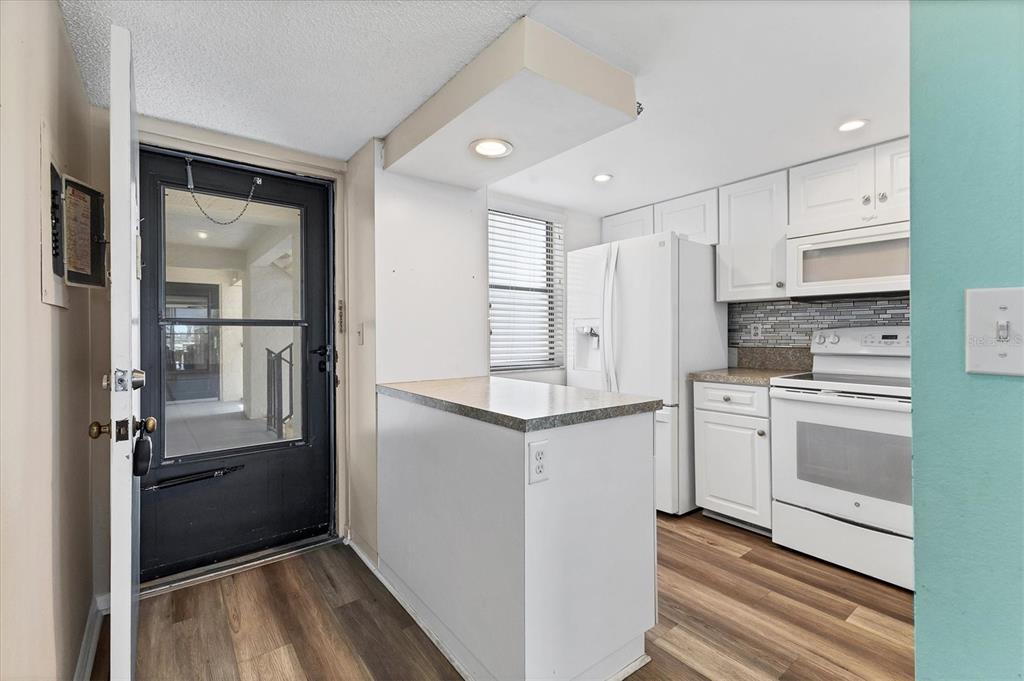 1701 Beach Road, Unit 208 Englewood, FL 34223 - Photo 7 of 51