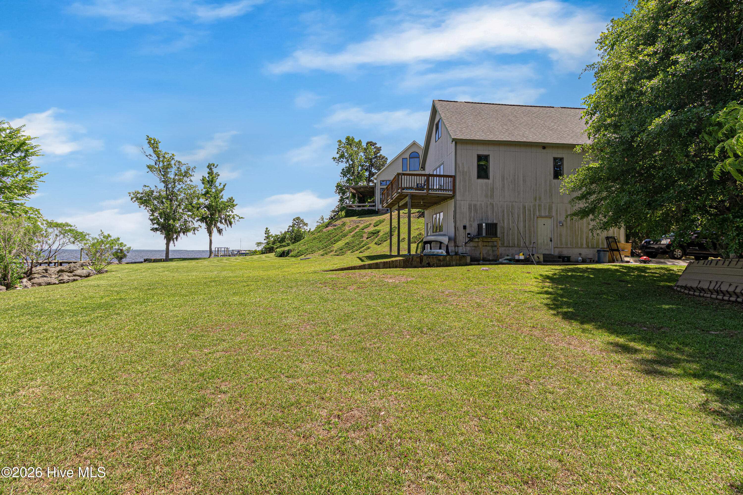 4100 North Rivershore Drive New Bern, NC 28560 - Photo 69 of 87 Guest House Exterior View