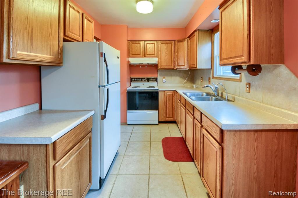 1228 West Stanley Road Mount Morris, MI 48458 - Photo 6 of 23