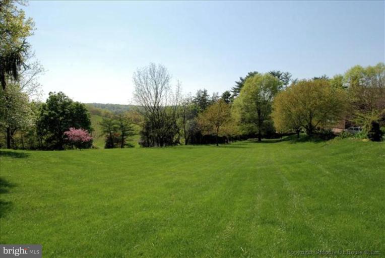 7 Devon Hill Road, Unit A6 Baltimore, MD 21210 - Photo 2 of 23 View from Unit